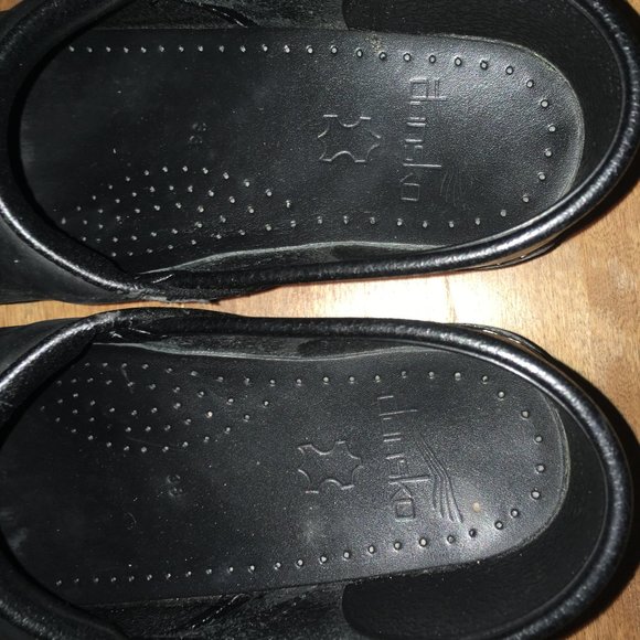 Dansko Matte Black Leather Cabrio Professional Clogs - Picture 3 of 7